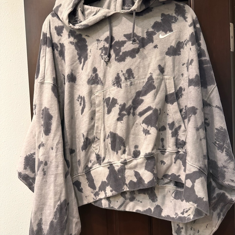 Nike cropped hoodie
